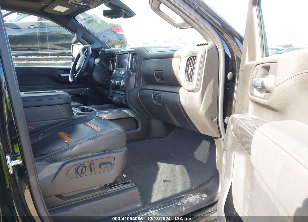 2022 GMC SIERRA 2500HD 4WD STANDARD BED AT4 VIN: 1GT49PEY8NF306141