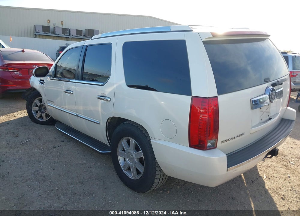 2007 CADILLAC ESCALADE STANDARD VIN: 1GYFK63847R194735