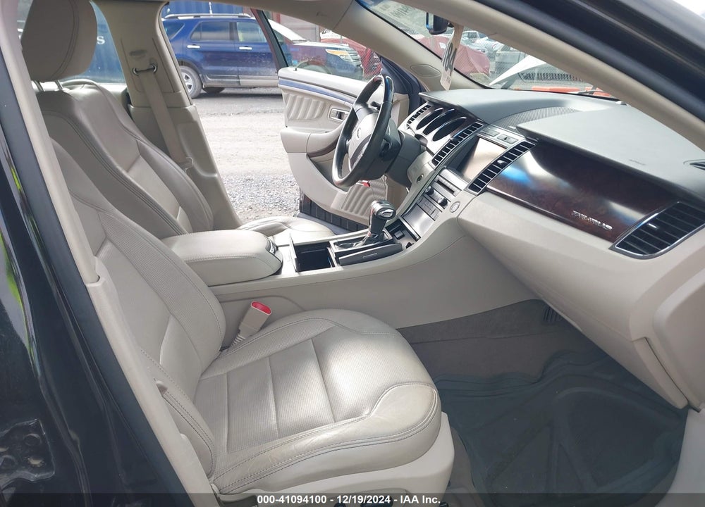 2010 FORD TAURUS LIMITED VIN: 1FAHP2FW3AG122873