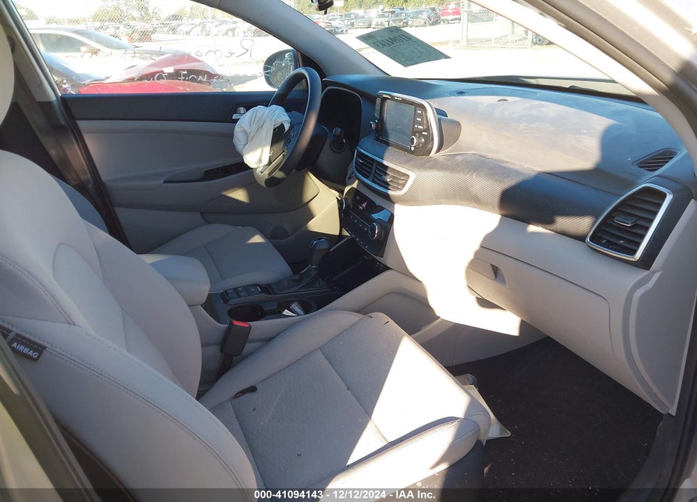 2021 HYUNDAI TUCSON VALUE VIN: KM8J3CA48MU390659
