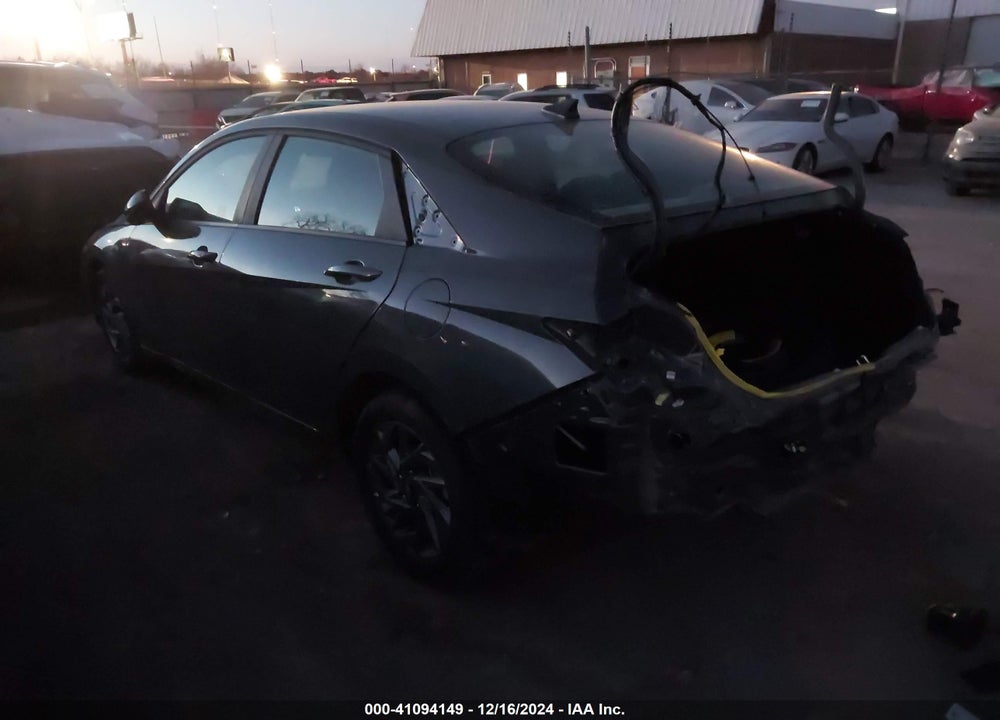 2024 HYUNDAI ELANTRA VIN: KMHLM4DG3RU738344