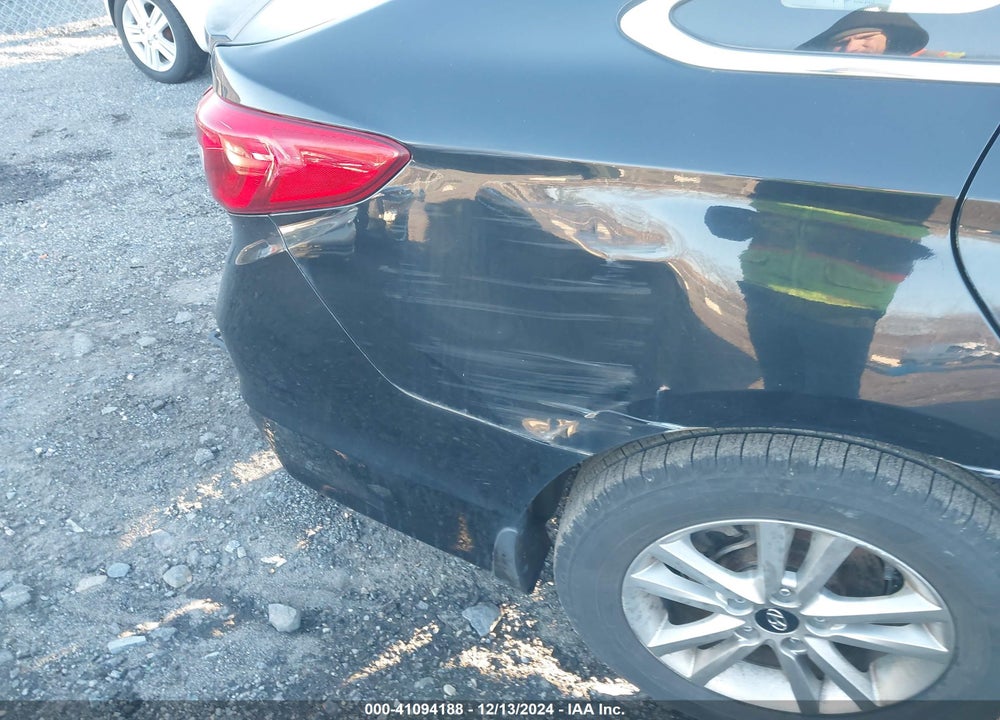 2016 HYUNDAI SONATA SE VIN: 5NPE24AF0GH407968