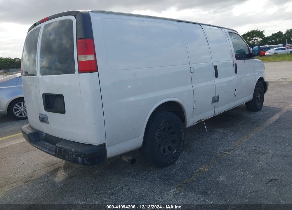 2009 CHEVROLET EXPRESS 1500 WORK VAN VIN: 1GCFG15XX91119537