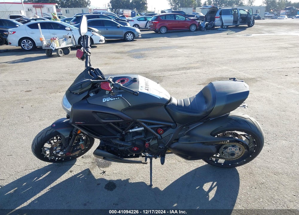 2016 DUCATI DIAVEL VIN: ZDM13BSW3GB028516