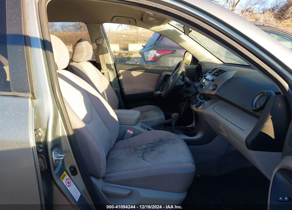 2008 TOYOTA RAV4 VIN: JTMBD33V085142935