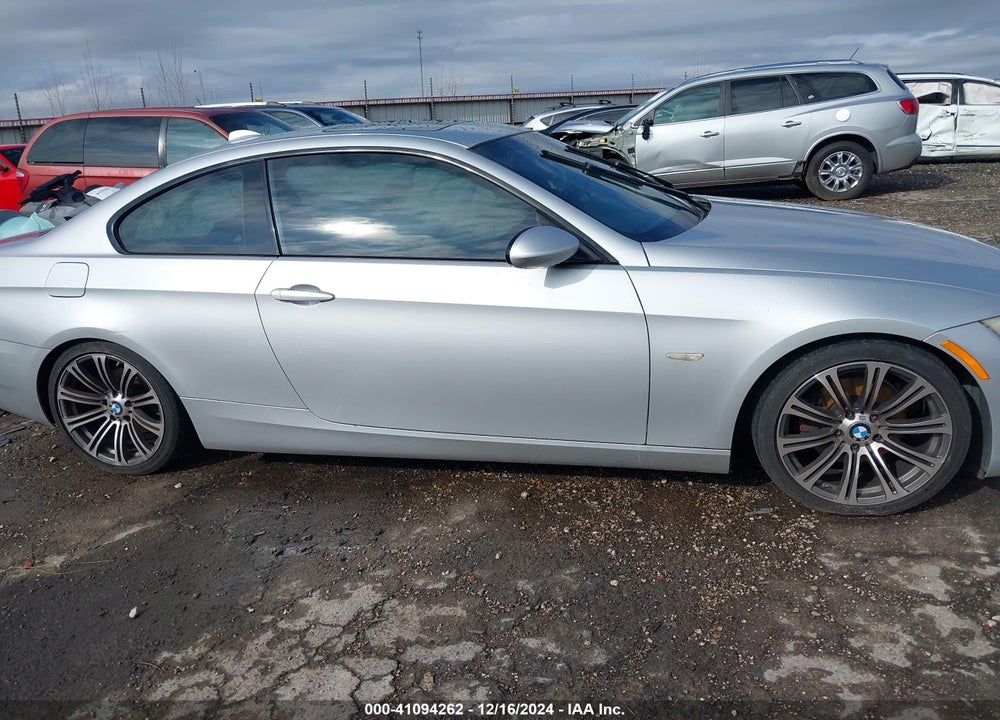 2009 BMW 328I VIN: WBAWV13519P121386