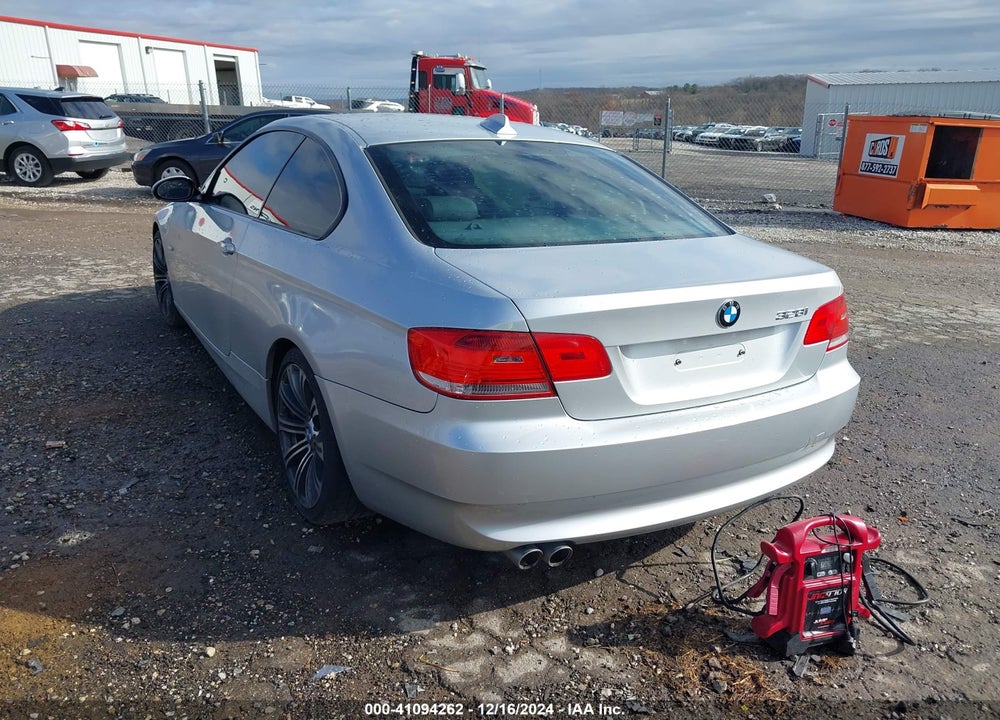 2009 BMW 328I VIN: WBAWV13519P121386