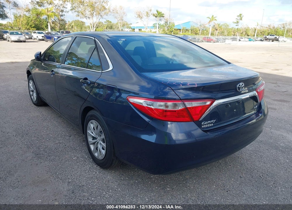 2017 TOYOTA CAMRY LE VIN: 4T1BF1FK0HU621132