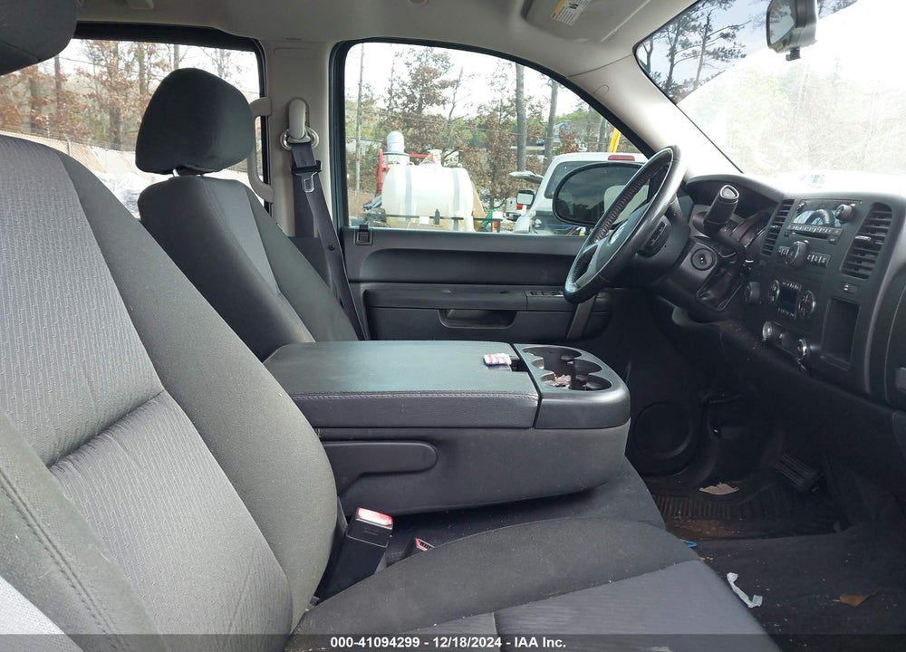 2011 GMC SIERRA 1500 SLE VIN: 3GTP2VE36BG207144