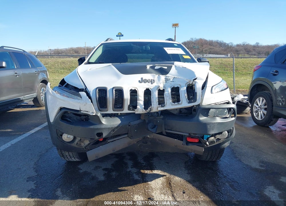 2018 JEEP CHEROKEE TRAILHAWK 4X4 VIN: 1C4PJMBX7JD550173