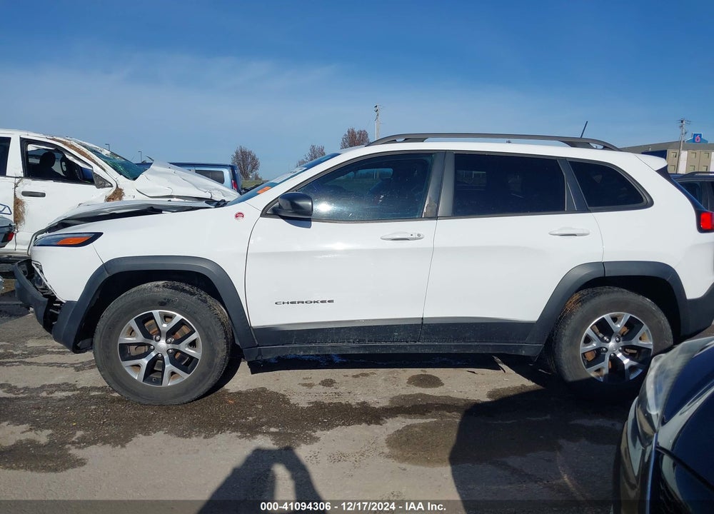 2018 JEEP CHEROKEE TRAILHAWK 4X4 VIN: 1C4PJMBX7JD550173