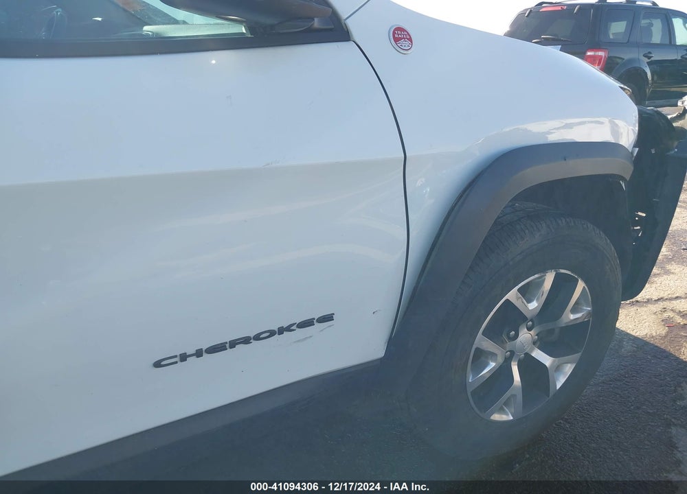 2018 JEEP CHEROKEE TRAILHAWK 4X4 VIN: 1C4PJMBX7JD550173