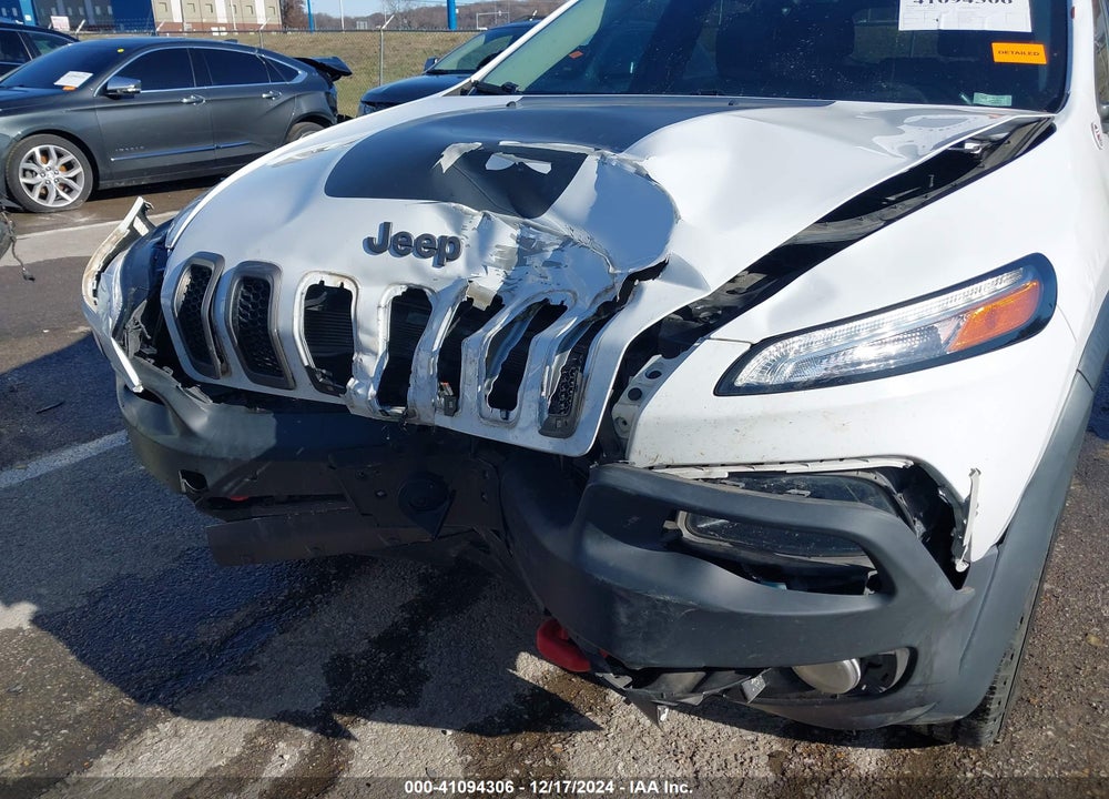 2018 JEEP CHEROKEE TRAILHAWK 4X4 VIN: 1C4PJMBX7JD550173