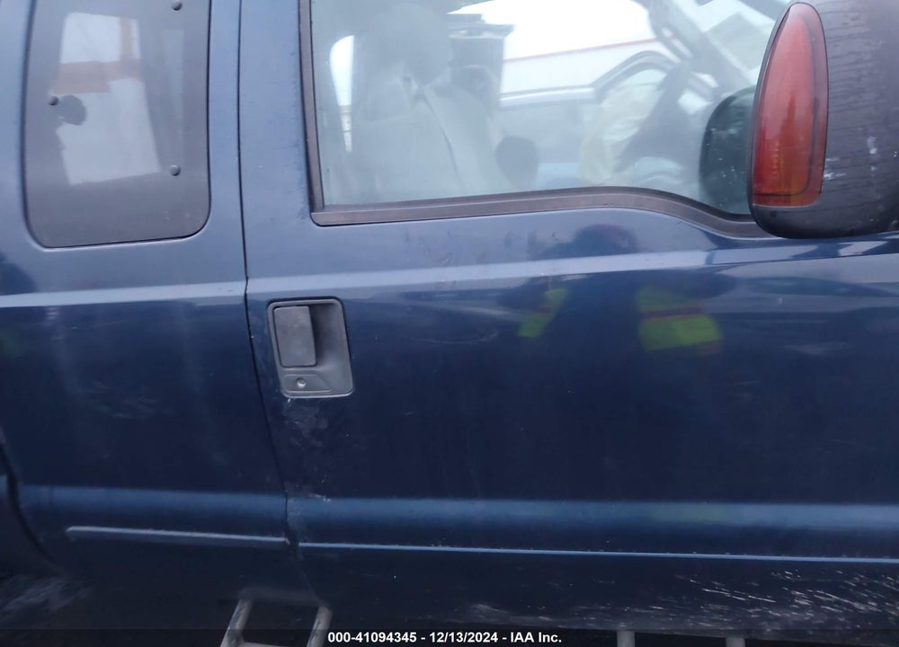 2003 FORD F-350 LARIAT/XL/XLT VIN: 3FTSX31L33MB30368