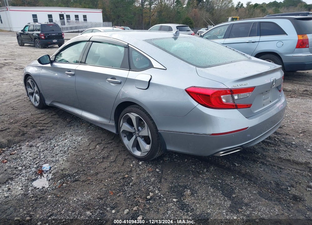 2018 HONDA ACCORD TOURING VIN: 1HGCV1F99JA077764