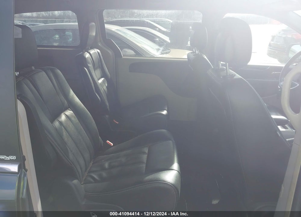 2014 CHRYSLER TOWN & COUNTRY TOURING VIN: 2C4RC1BG4ER125773