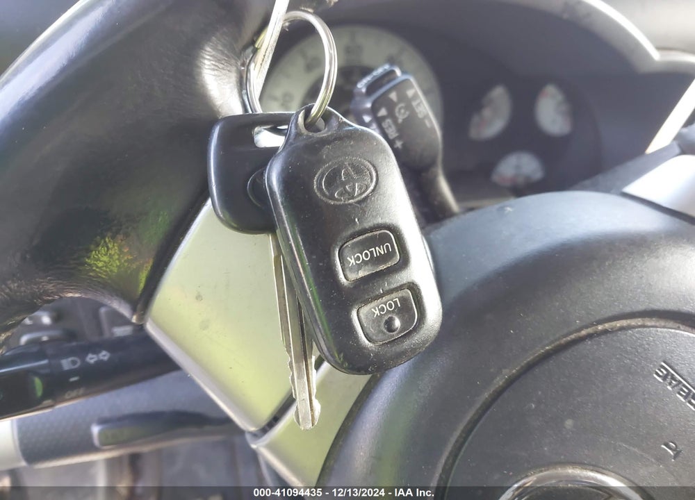 2007 TOYOTA FJ CRUISER VIN: JTEBU11FX70084355