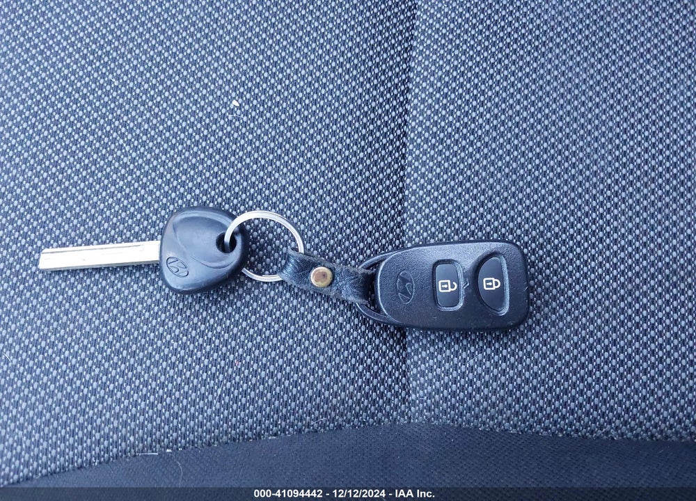 2013 HYUNDAI ACCENT GS VIN: KMHCT5AEXDU083958
