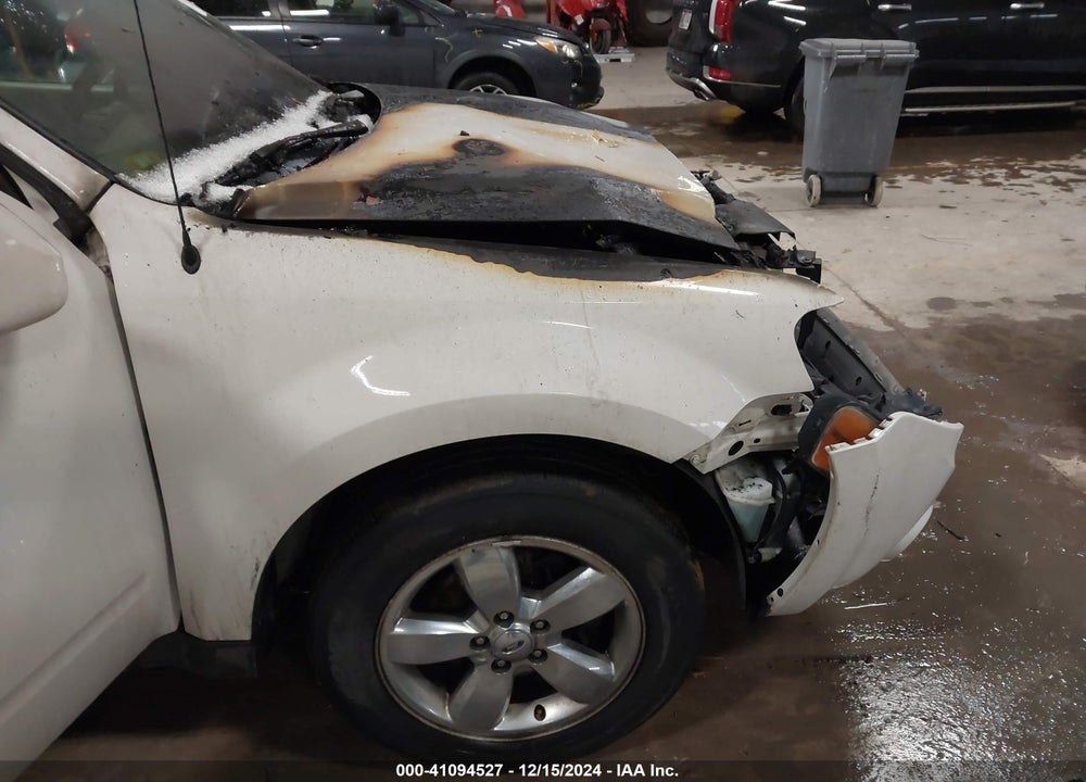 2009 FORD ESCAPE LIMITED VIN: 1FMCU04G39KA57007