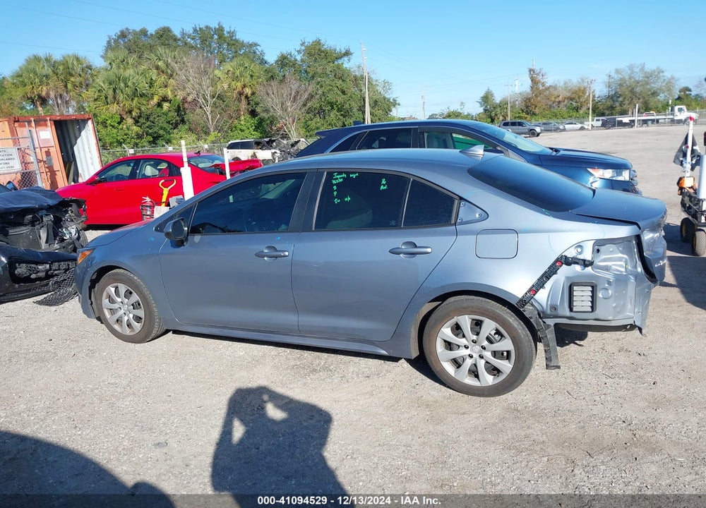 2024 TOYOTA COROLLA LE VIN: 5YFB4MDE4RP088080