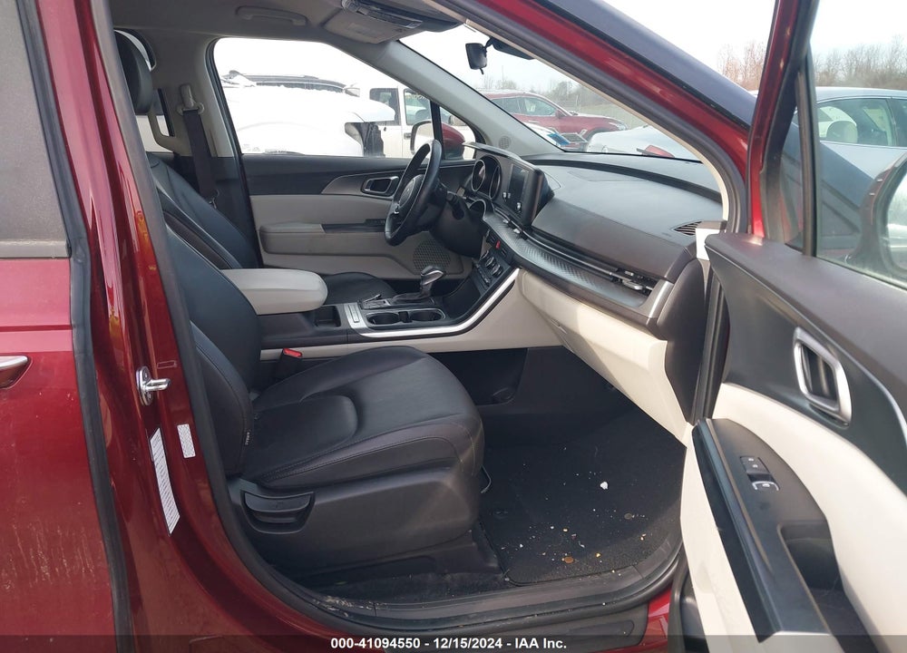 2023 KIA CARNIVAL MPV LX SEAT PACKAGE VIN: KNDNB4H36P6280696