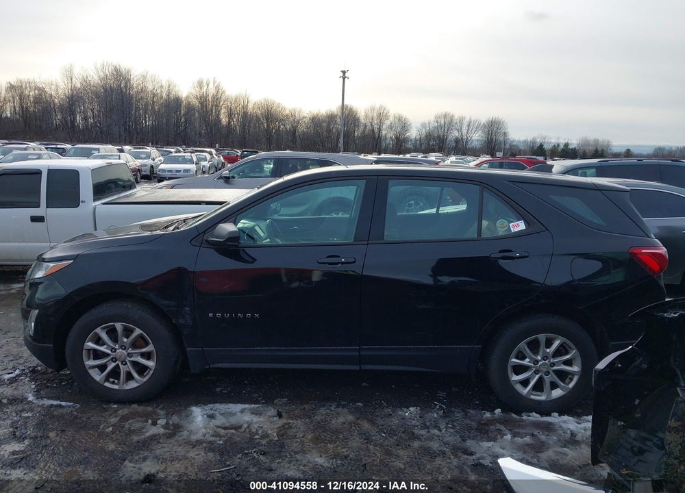 2018 CHEVROLET EQUINOX LS VIN: 2GNAXREV5J6322951