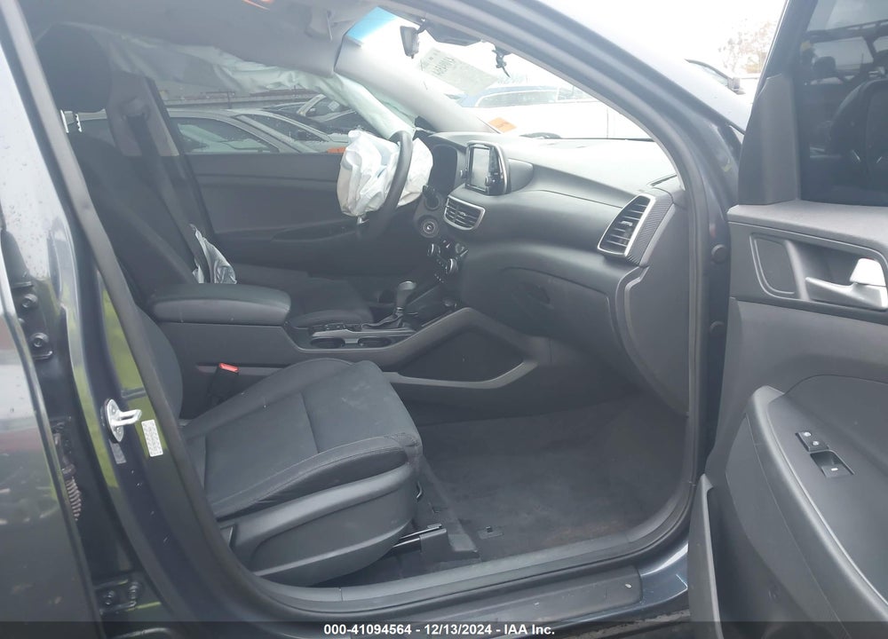 2019 HYUNDAI TUCSON SE VIN: KM8J23A44KU861822