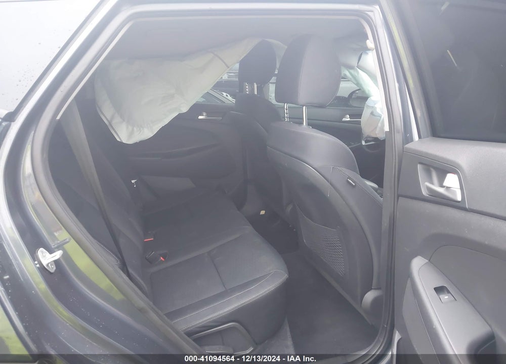 2019 HYUNDAI TUCSON SE VIN: KM8J23A44KU861822
