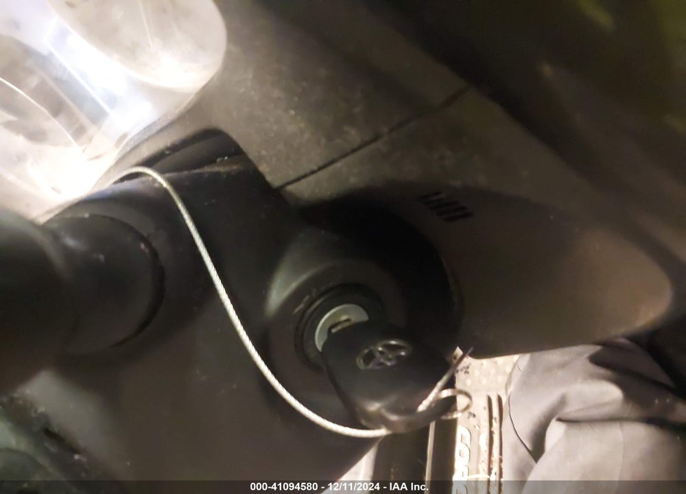 2019 TOYOTA COROLLA SE VIN: 2T1BURHE5KC178464