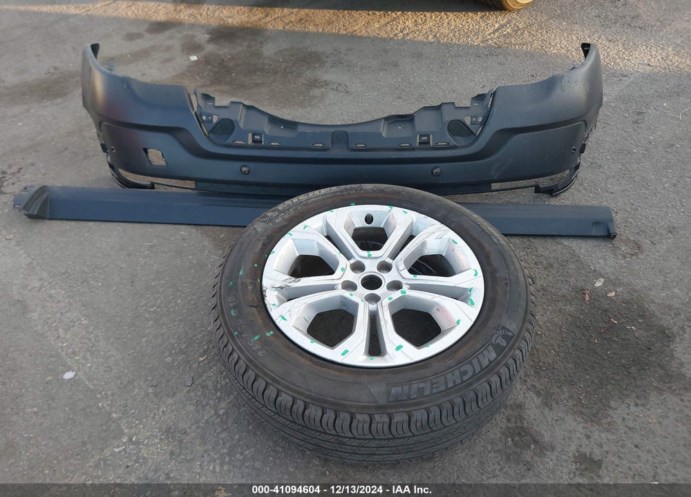 2022 LAND ROVER DISCOVERY SPORT S VIN: SALCJ2FX4NH906082