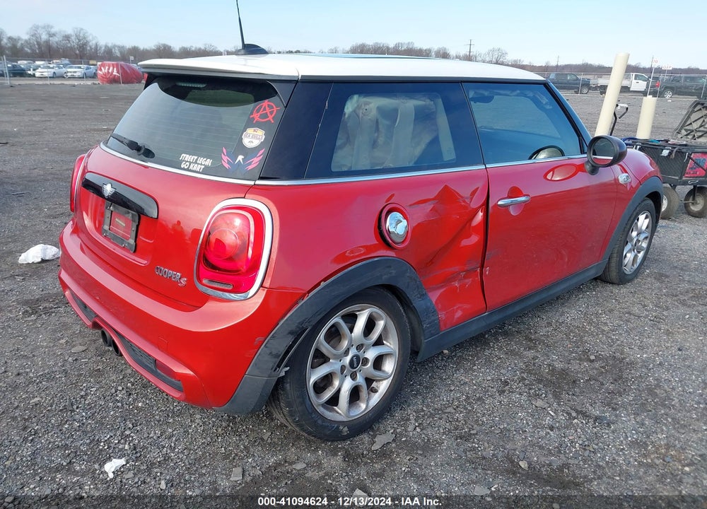 2014 MINI HARDTOP COOPER S VIN: WMWXM7C55ET985949
