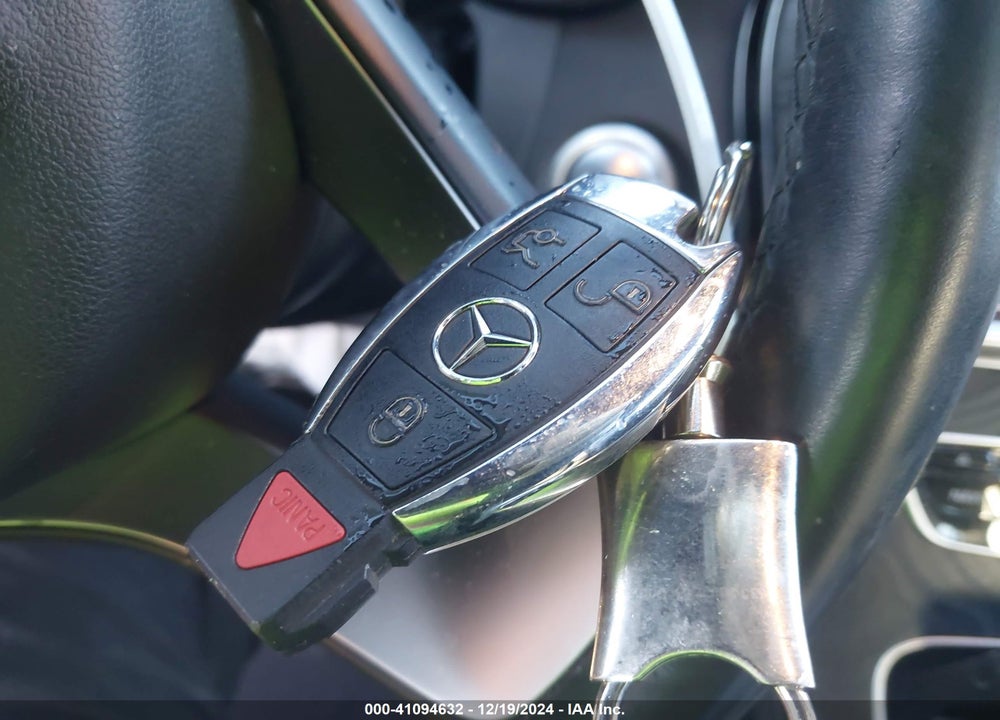 2016 MERCEDES-BENZ C 300 4MATIC/LUXURY 4MATIC/SPORT 4MATIC VIN: WDDWF4KB4GR177760