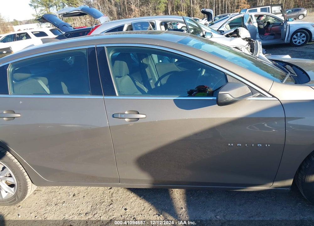 2020 CHEVROLET MALIBU FWD LT VIN: 1G1ZD5ST9LF090811