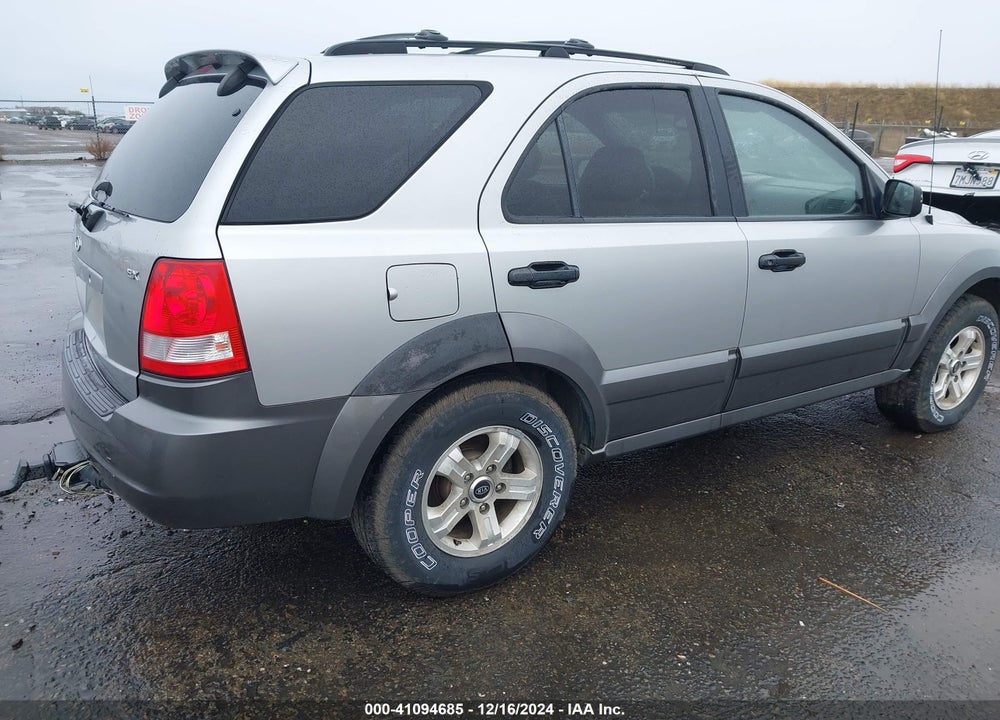 2004 KIA SORENTO EX/LX VIN: KNDJC733945239632