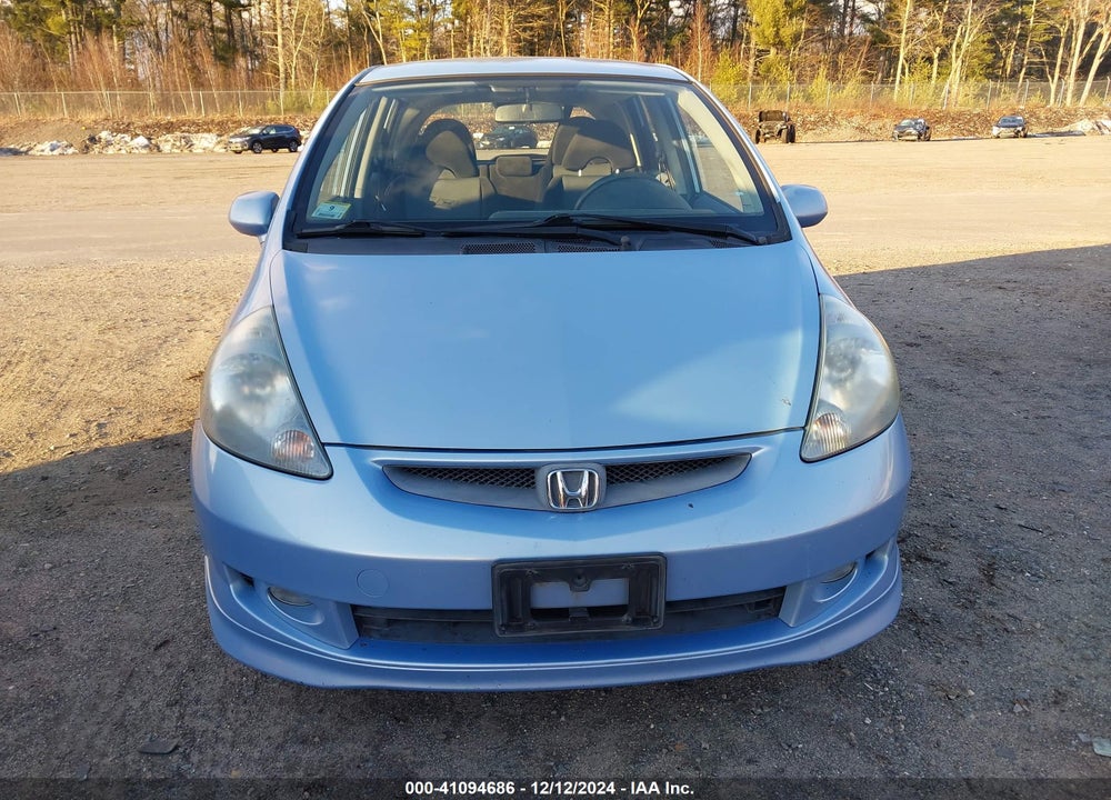 2008 HONDA FIT VIN: JHMGD38638S039015