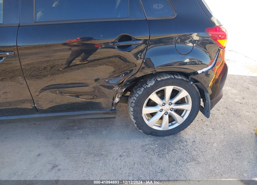 2015 MITSUBISHI OUTLANDER SPORT ES VIN: 4A4AR3AU5FE026191