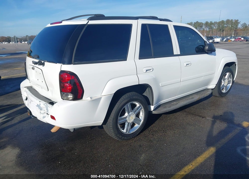 2008 CHEVROLET TRAILBLAZER LT VIN: 1GNDS13SX82127408
