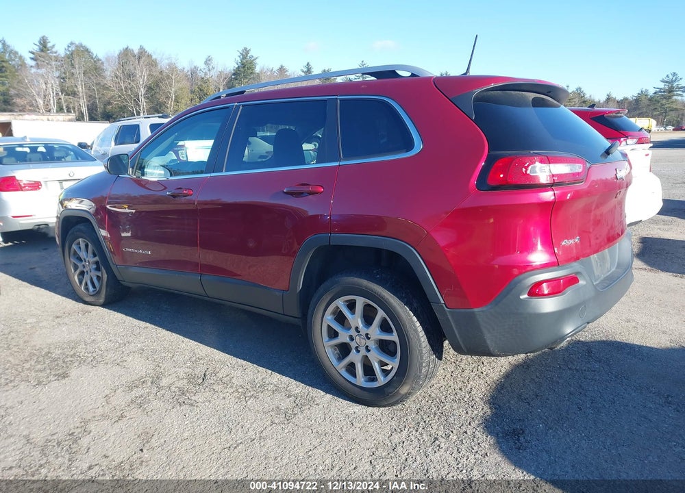 2017 JEEP CHEROKEE LATITUDE 4X4 VIN: 1C4PJMCB0HW582948