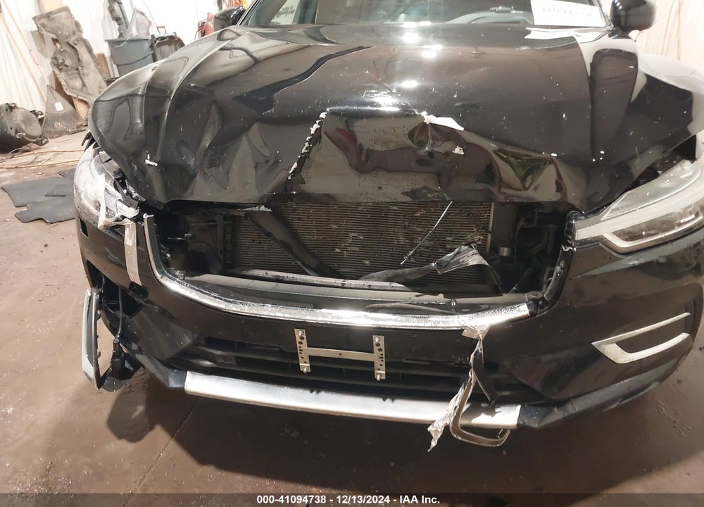 2019 VOLVO XC60 T6 INSCRIPTION VIN: LYVA22RL0KB283268