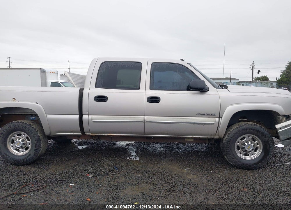 2005 CHEVROLET SILVERADO 2500HD LS VIN: 1GCHK23U95F824896