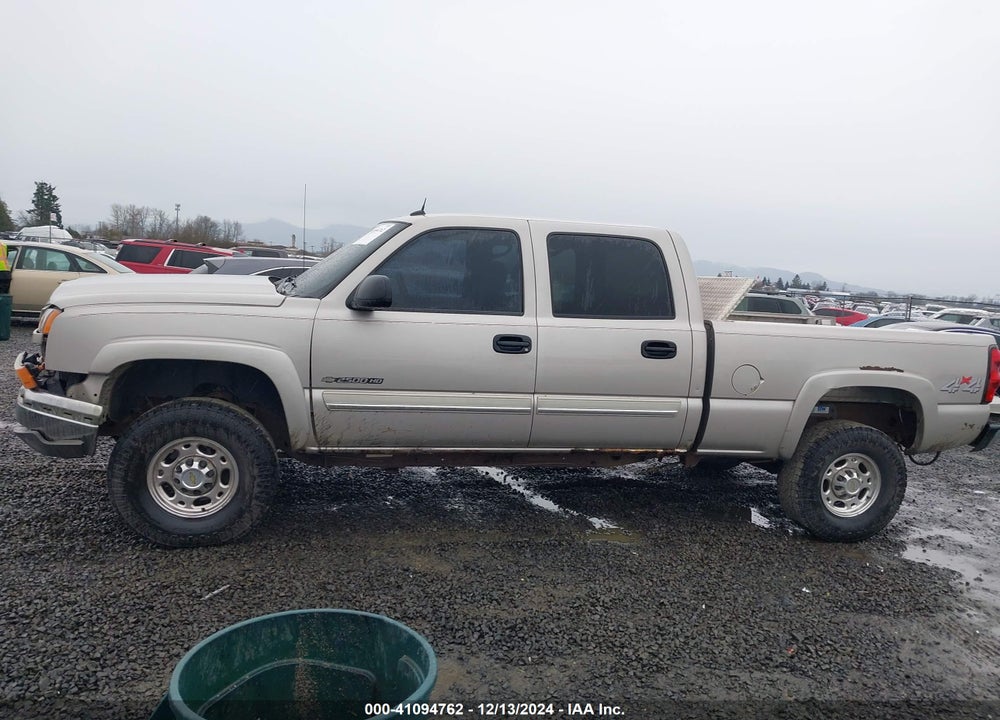 2005 CHEVROLET SILVERADO 2500HD LS VIN: 1GCHK23U95F824896