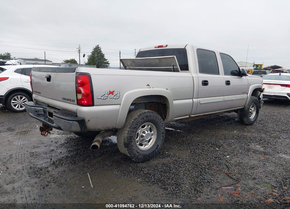 2005 CHEVROLET SILVERADO 2500HD LS VIN: 1GCHK23U95F824896