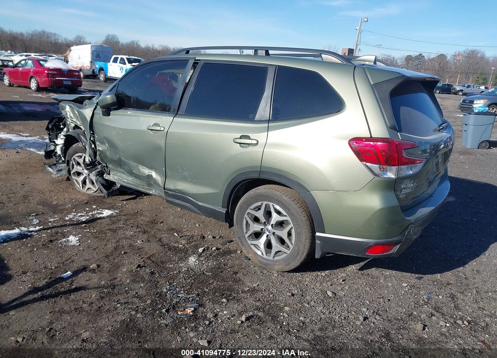2020 SUBARU FORESTER PREMIUM VIN: JF2SKAGC2LH435585