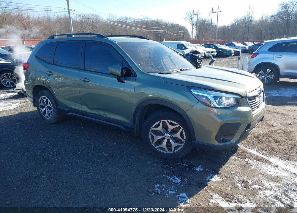 2020 SUBARU FORESTER PREMIUM VIN: JF2SKAGC2LH435585