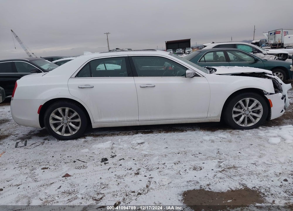 2016 CHRYSLER 300C VIN: 2C3CCAKGXGH142239