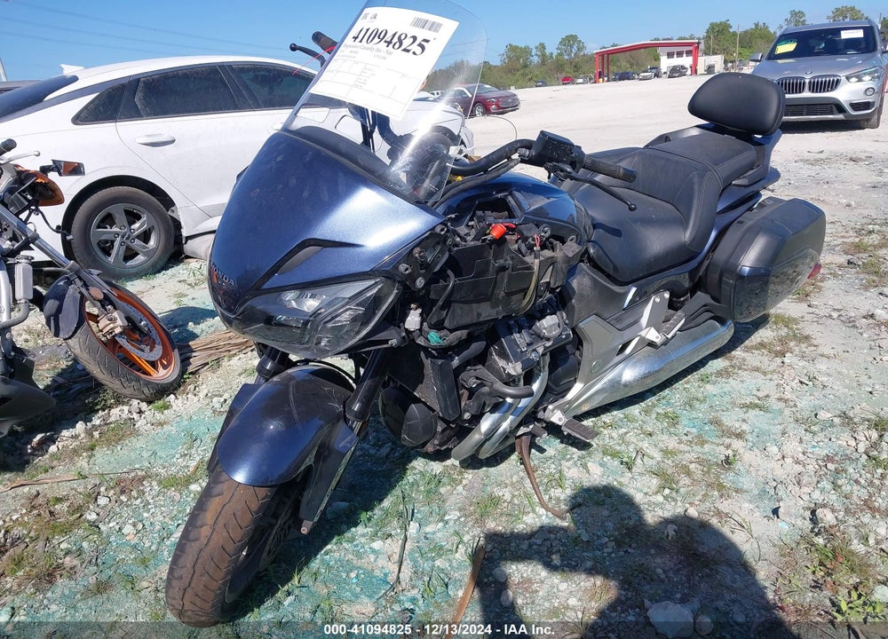 2014 HONDA CTX1300 VIN: JH2SC7412EK000208