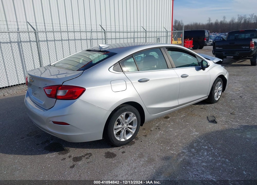 2019 CHEVROLET CRUZE VIN: 1G1BE5SM9K7125833