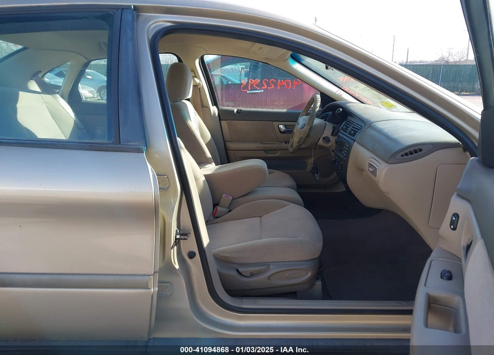 2000 FORD TAURUS SE VIN: 1FAFP53U4YA102561