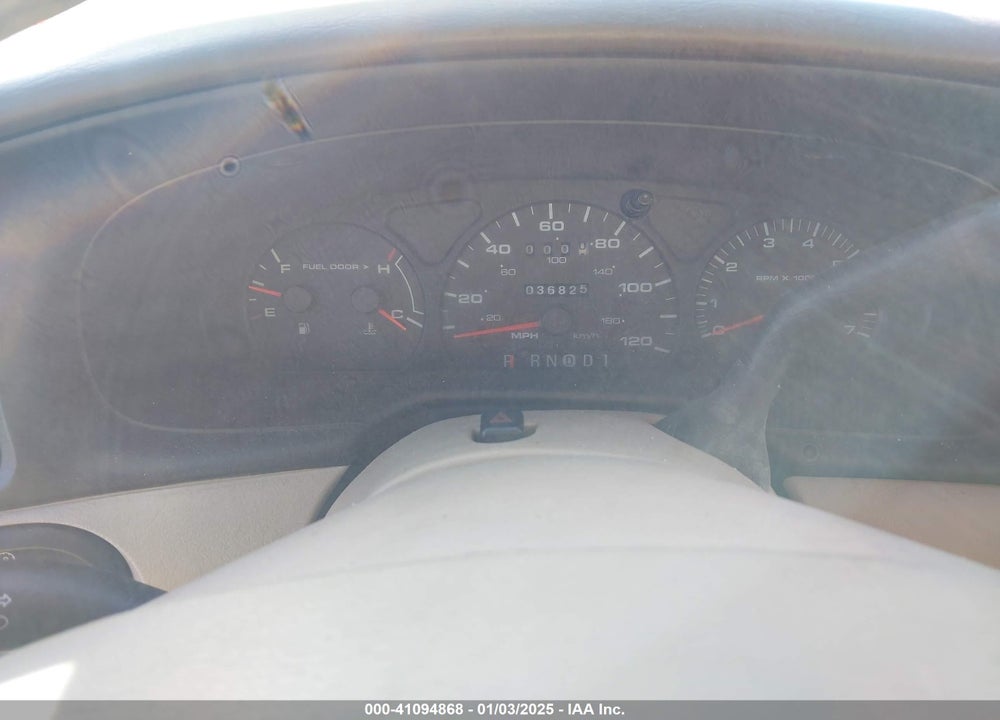 2000 FORD TAURUS SE VIN: 1FAFP53U4YA102561