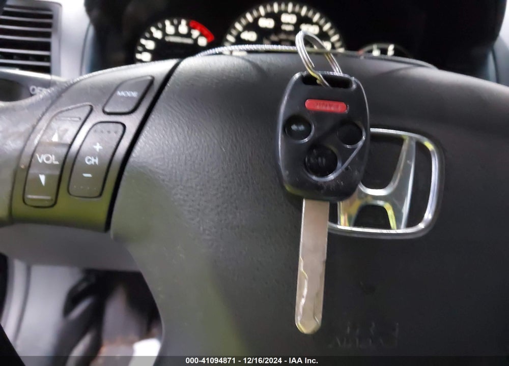 2007 HONDA ACCORD 2.4 EX VIN: 1HGCM56717A153804
